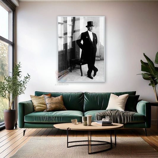 Metal Framed Glass Atatürk Painting Model Atatürk with Hat Image Vertical Wall Painting