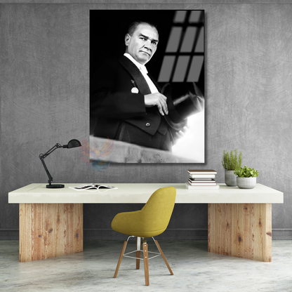 Atatürk Portresi Cam Tablo Şapka Tutan Atatürk Tablosu Ev Ofis DekoruDuvar Tablosu